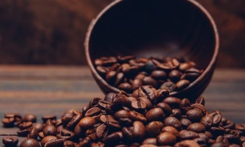 granos-cafe-oscuros-recipiente-s